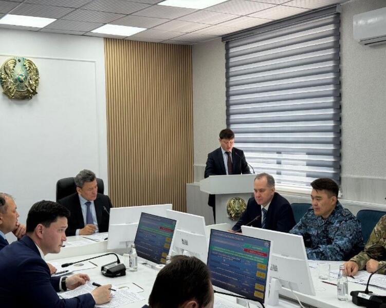 В Есильском районе обсудили усиление мер по противодействию экстремизму и терроризму