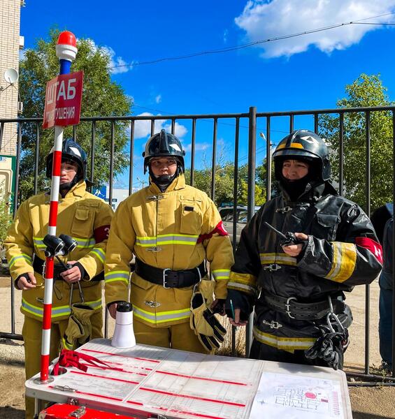 Пожарно-тактические учения в многоэтажном жилом доме Актобе