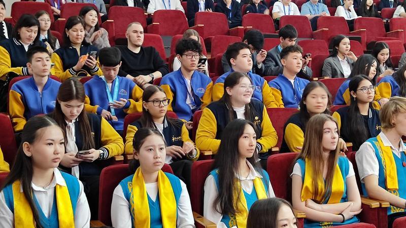 Самые интересные проекты общественно-гуманитарного направления выбрали в Караганде