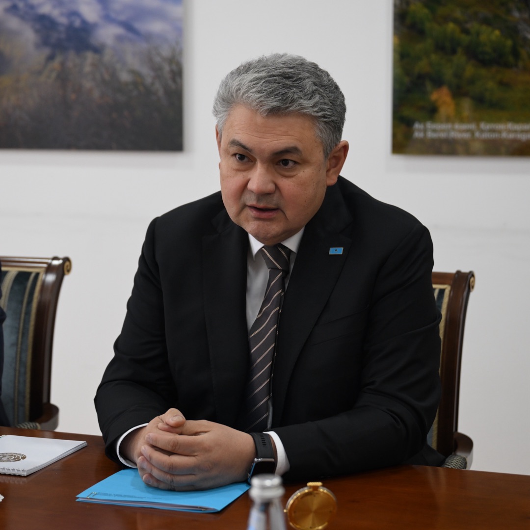 Министр иностранных дел Республики Казахстан принял Посла Азербайджанской Республики в Республике Казахстан