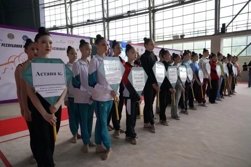 В Астане проходит первенство страны по художественной гимнастике