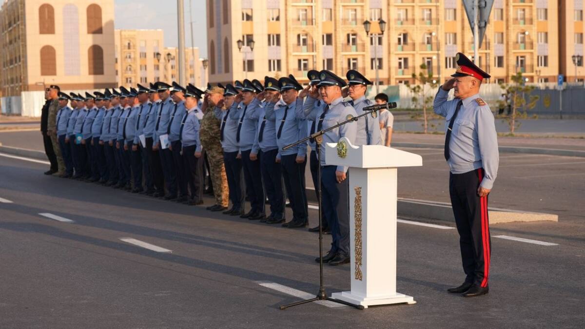Гарнизонный строевой смотр полицейских и военнослужащих Нацгвардии состоялся в Туркестанской области