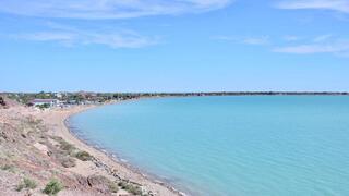В Балхаше начали строить магистральный водовод для туристических посёлков