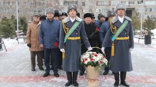 Память “Халық қаһарманы” Газиза Байтасова почтили в Павлодаре