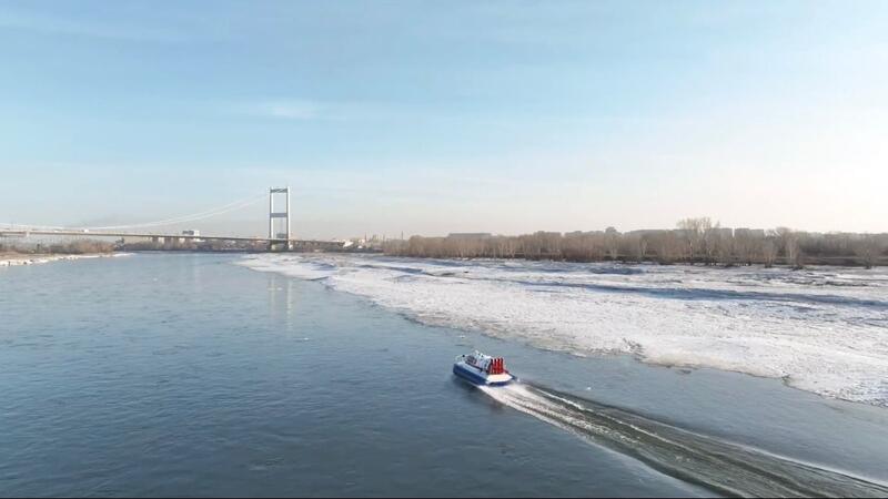 На льду спасено 40 человек