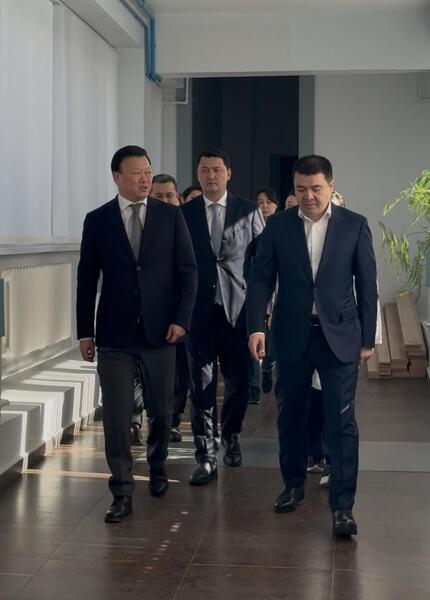 Советник Президента РК Алексей Цой посетил Городской кардиологический центр Алматы