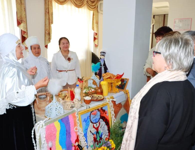 Визит заместителя председателя Национальной комиссии по делам женщин и семейно-демографической политике при Президенте Республики Казахстан Е.И.Тарасенко в район Байтерек Западно-Казахстанской области