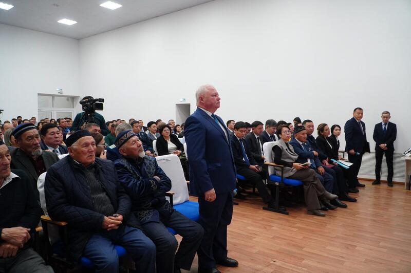 Аким Акмолинской области Марат Ахметжанов встретился с жителями Егиндыкольского района