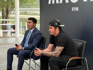 «Bir Tolqynda»: столичная молодежь встретилась с профессиональным спортсменом