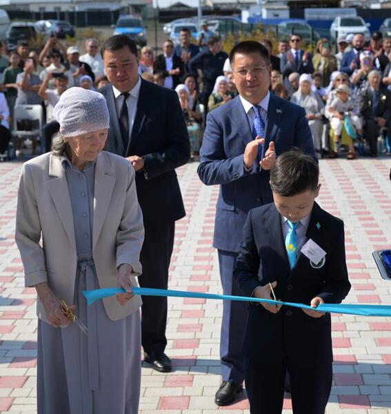 В селе Бірлік Павлодарского района произошло долгожданное событие – свои двери открыла новая школа