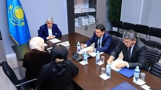 Проблемы фасадов, благоустройства и электроснабжения: какие вопросы жители озвучили акиму Карагандинской области  