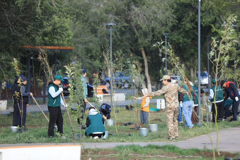 Тысячи жителей Актобе приняли участие в акции World Cleanup Day