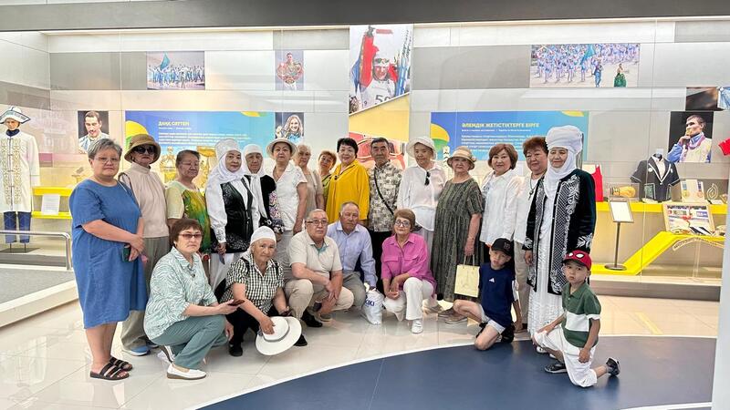 В Астане пенсионеры по-особенному отметили День государственных символов