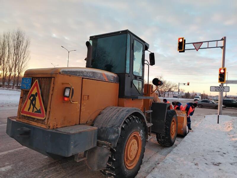 Более двух миллионов кубометров снега вывезли из Астаны с начала зимы