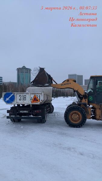 В Астане на снегоуборочные работы вывели более 1,7 тыс. единиц спецтехники
