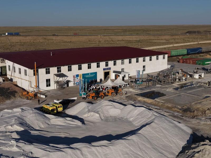 Аралда жоғары сұрыпты ас тұзын өндіру зауыты ашылды