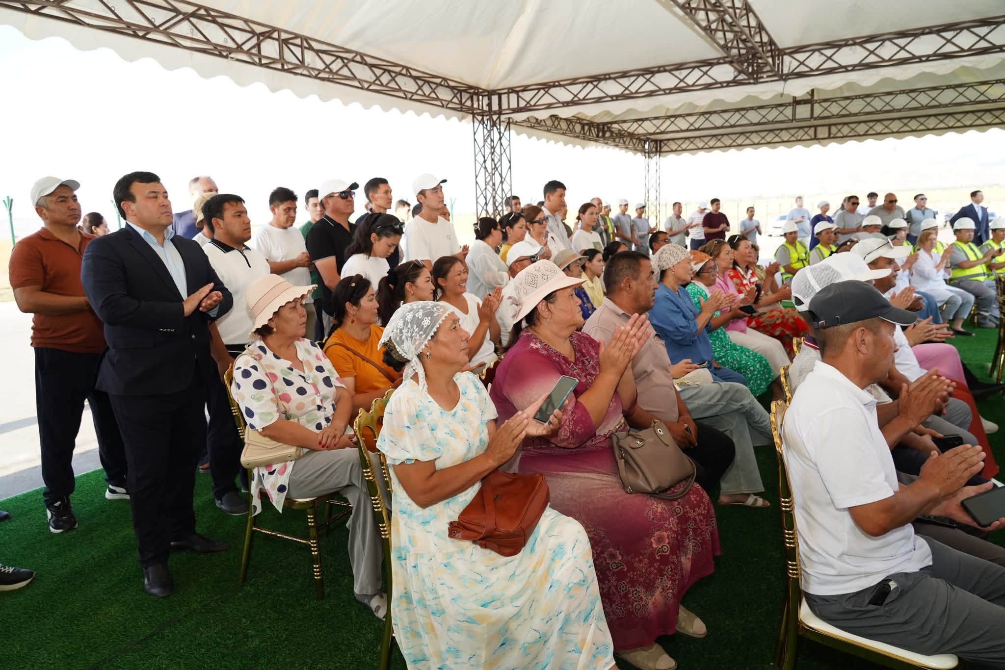 ТУРКЕСТАН: В ТЮЛЬКУБАССКОМ РАЙОНЕ УВЕЛИЧИТСЯ ПРОИЗВОДСТВЕННАЯ МОЩНОСТЬ ЗАВОДА ПО ВЫПУСКУ НАПИТКОВ