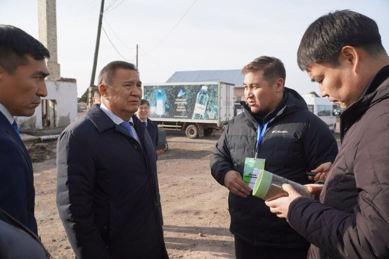 Аким области ознакомился с социальными объектами и новым производством в Аккольском районе