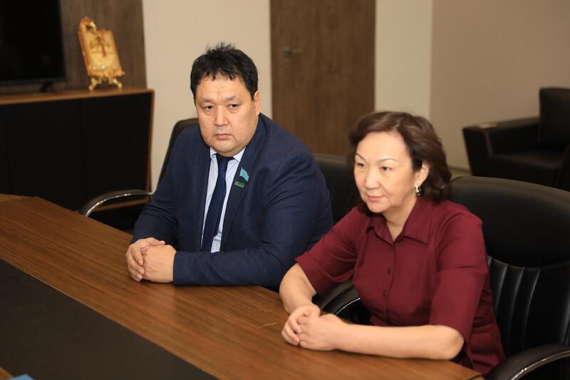 Глава региона принял депутатов