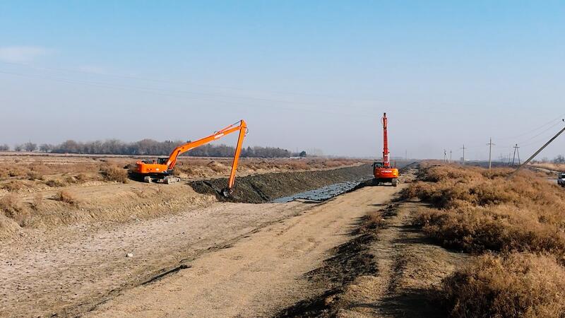 Первая за 40 лет очистка магистральных каналов проводится в Жетысайском районе Туркестанской области