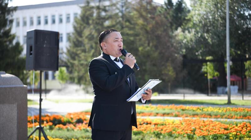 В Уральске почтили память Абая Кунанбайулы к 180-летию со дня его рождения