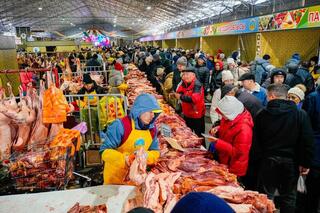 Доступные цены и самые свежие продукты: в Астане проходит ярмарка аграриев Павлодарской и Северо-Казахстанской областей