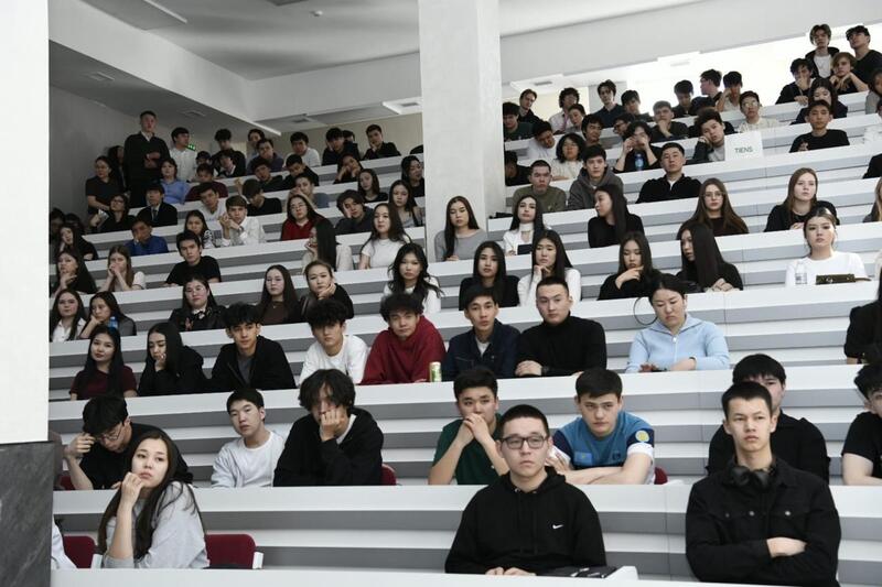 О современных угрозах в цифровой среде рассказали студентам столичного вуза