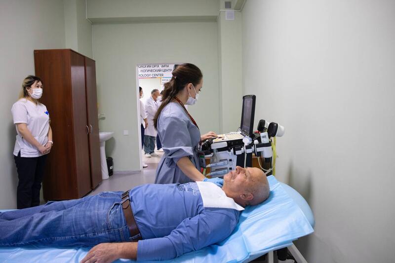 ГЛАВА МИНЗДРАВА ОЗНАКОМИЛАСЬ С РАБОТОЙ ЕНБЕКШИКАЗАХСКОЙ МНОГОПРОФИЛЬНОЙ ЦРБ