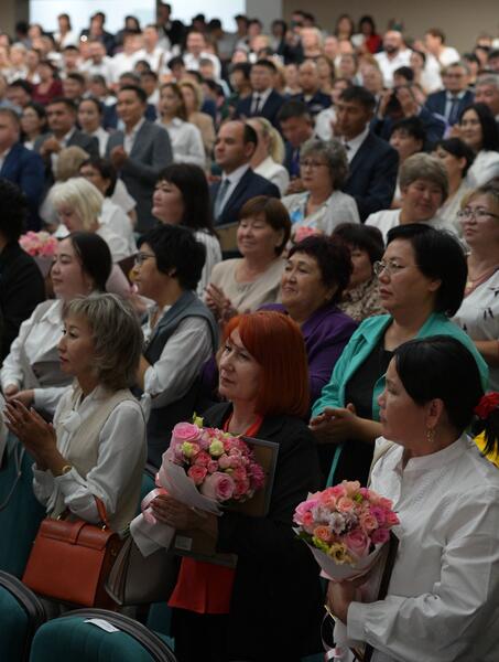 Асаин Байханов принял участие в коллегии педагогических работников Павлодарской области. Он отметил непростой труд и высокие результаты учителей региона