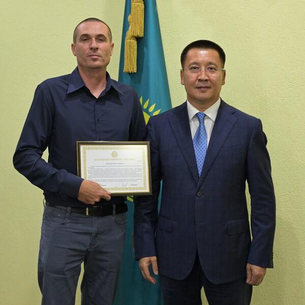 Асаин Байханов поздравил железнодорожников Павлодарской области с профессиональным праздником