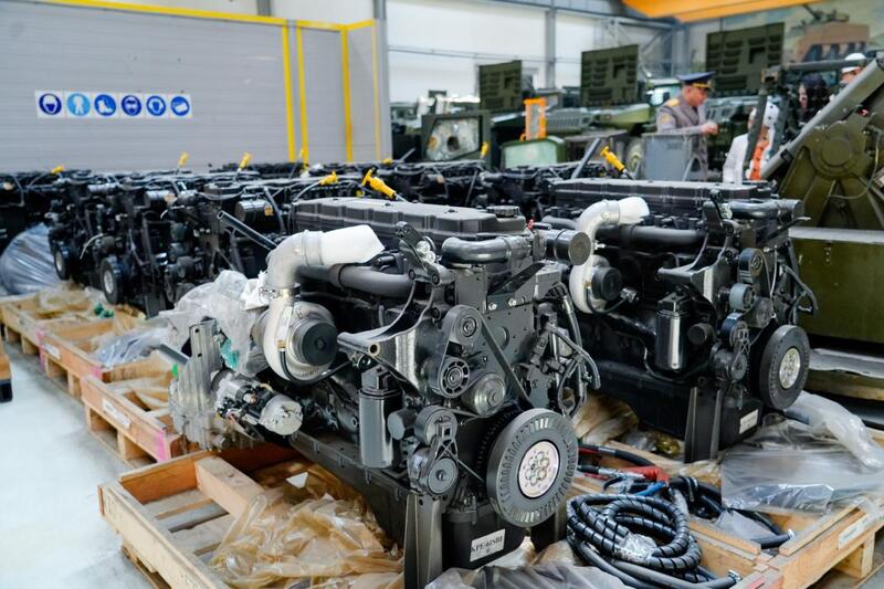 В Астане труженики тыла посетили отечественный завод по производству военной техники