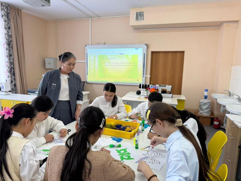 Будущее начинается с чистоты: специалисты МРЦ Карагандинской области прочитали эколекцию для школьников