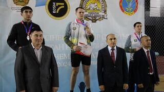 Три золота и бронзу завоевали карагандинские силачи на чемпионате Казахстана по гиревому спорту
