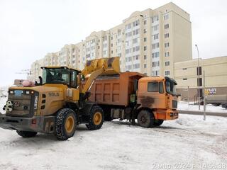 Около 800 единиц спецтехники вышли на уборку снега в ночь в Астане