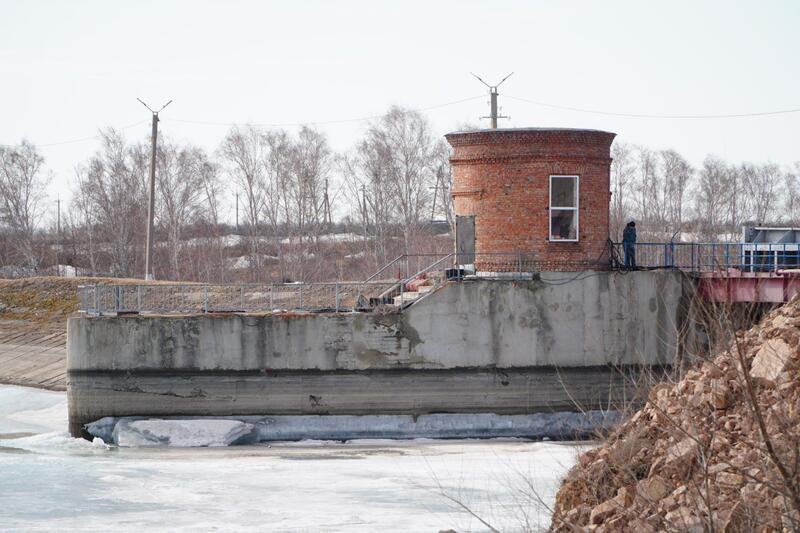 Аким Акмолинской области ознакомился с ходом противопаводковых мероприятий в г. Кокшетау