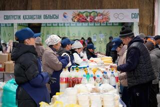 Более 50 тысяч человек посетили сельскохозяйственную ярмарку в Астане за два дня