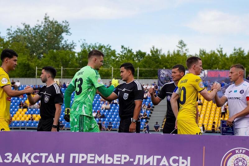 Футбольные команды «Алтай» и «Астана» сыграли вничью