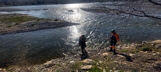 В области Жетісу спасены несовершеннолетние, оставшиеся на середине реки