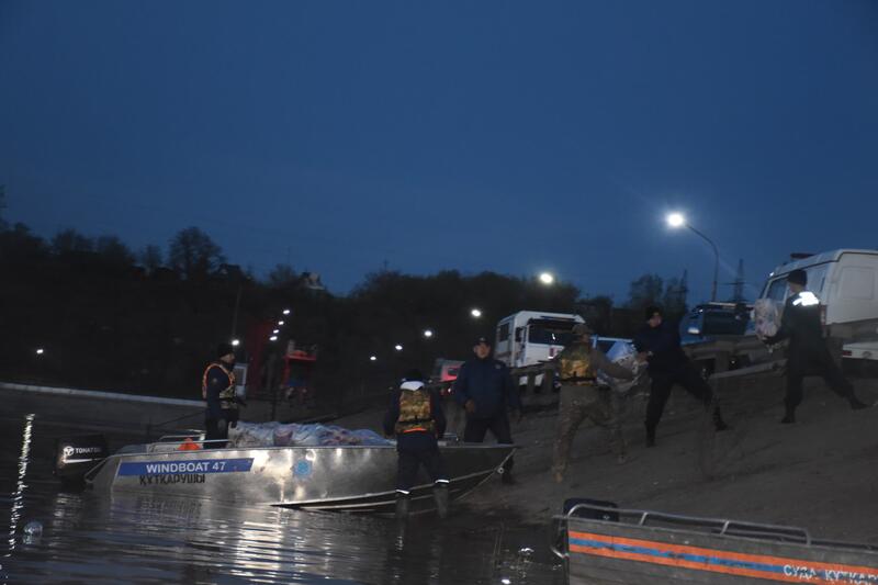 Глава МЧС проверил ход противопаводковых мероприятий