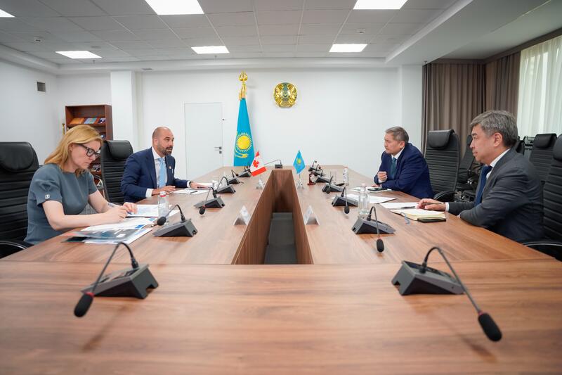Казахстанско-канадское партнерство в науке и образовании: определены новые направления взаимодействия