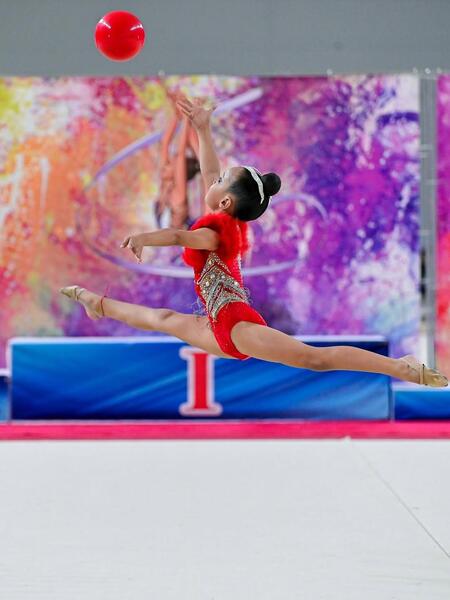 Столичные гимнастки завоевали 11 золотых медалей на чемпионате в Таразе