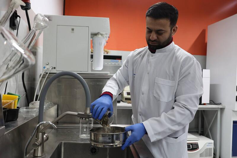 Ученые Сатпаева разработали ценные материалы из сельхозотходов