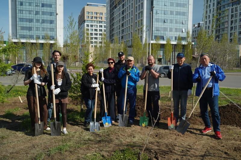 Актёры, музыканты и библиотекари объединились для чистоты столицы