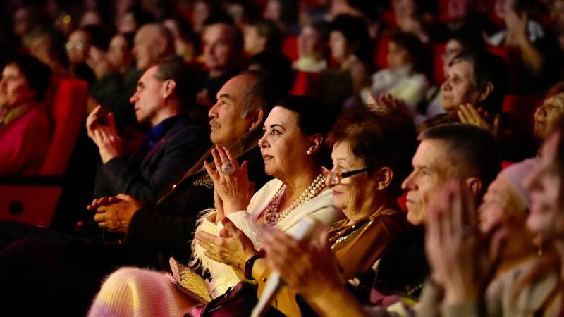 В ВКО состоялся концерт Заслуженного артиста РК Вячеслава Ткача