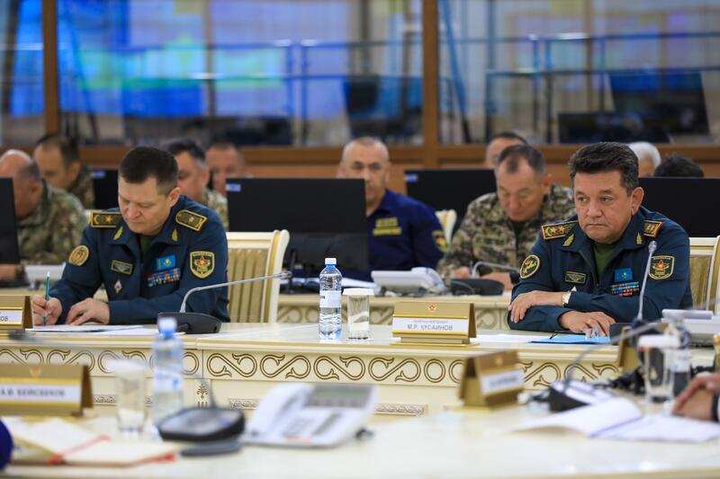 Министры обороны и промышленности обсудили перспективы развития оборонно-промышленного комплекса