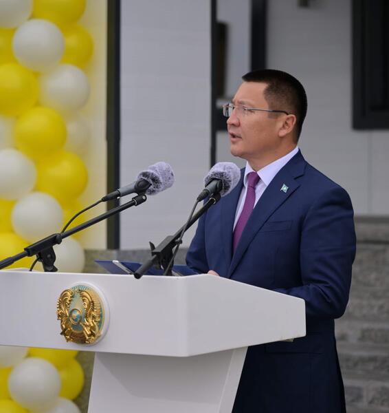 В Павлодаре сегодня произошло по-настоящему знаковое событие — в микрорайоне «Достык» открылась первая в регионе школа будущего, построенная в рамках национального проекта «Келешек мектептері»