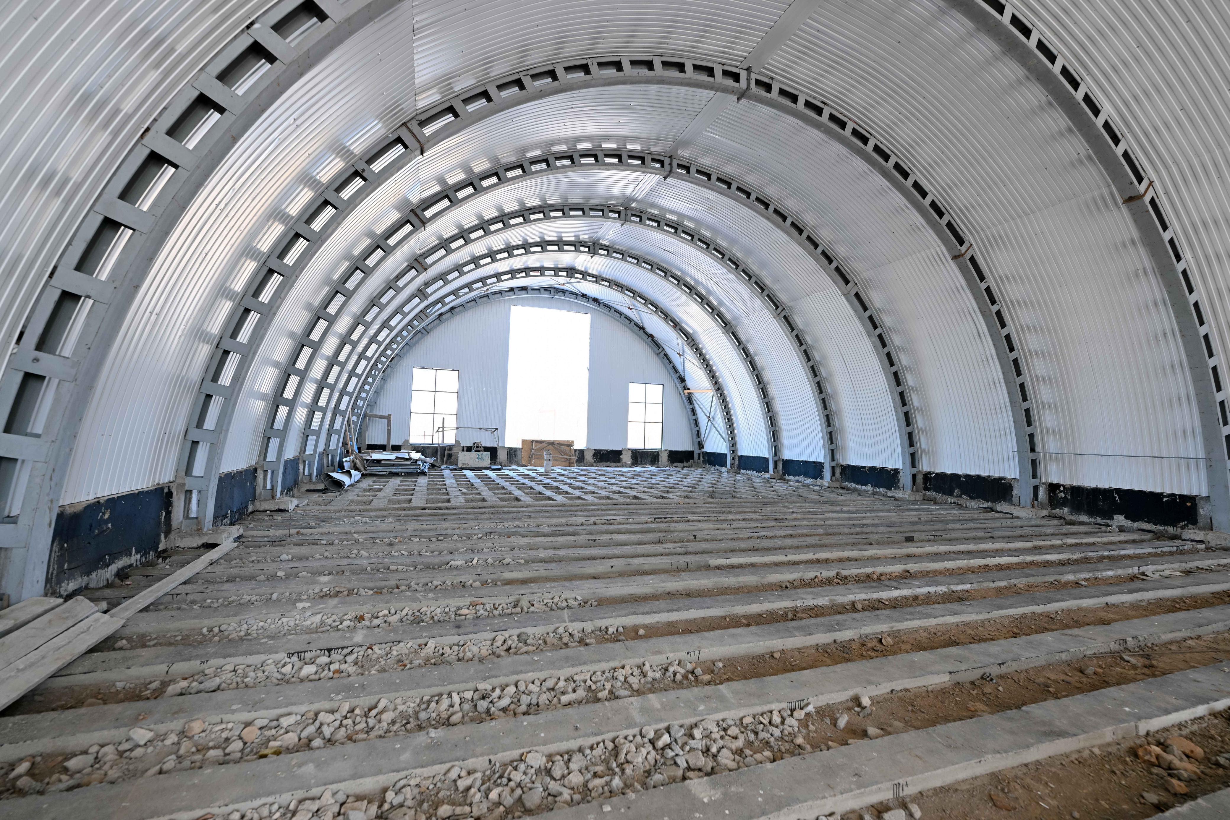 Аким области посетил недостроенные объекты в Абайском районе