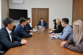 Аким области Абай встретился с депутатами Мажилиса Парламента