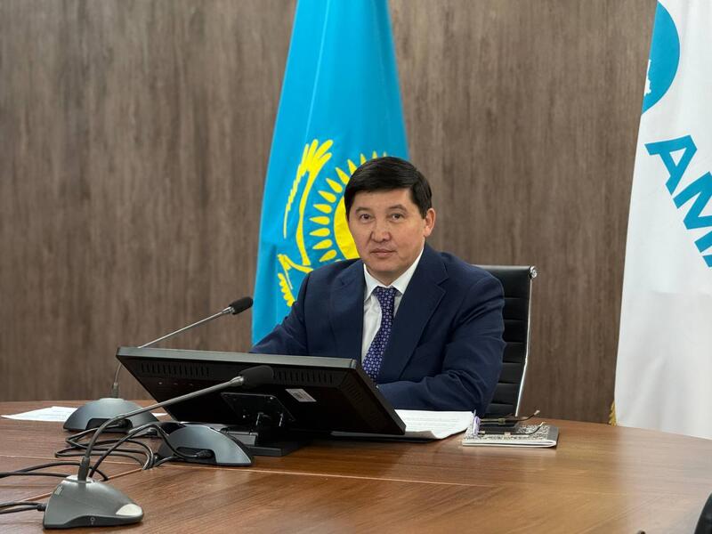 Вице-министр торговли и интеграции Айдар Абилдабеков провел прием граждан на площадке партии «AMANAT»