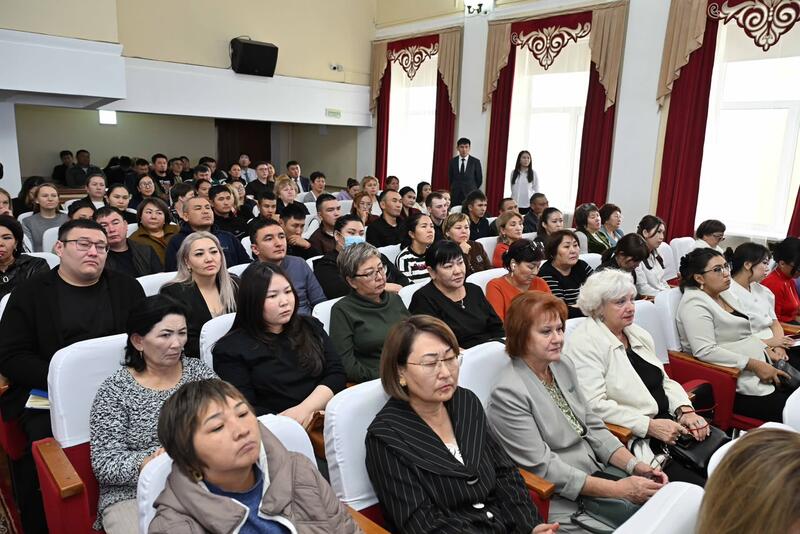 Аким области встретился с жителями города Курчатова